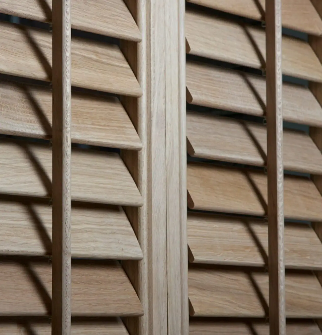 Natural Wood Shutters - Afbeelding 2